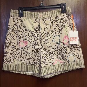 NWT - M - Knox Rose Floral Shorts